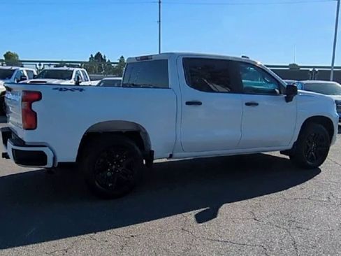 Used 2022 Chevrolet Silverado 1500 Custom image 8