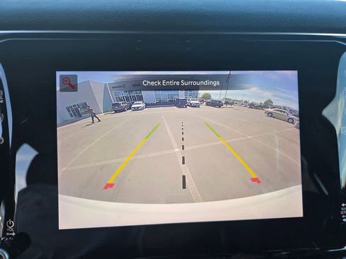 Used 2024 Jeep Wagoneer L Series II image 12