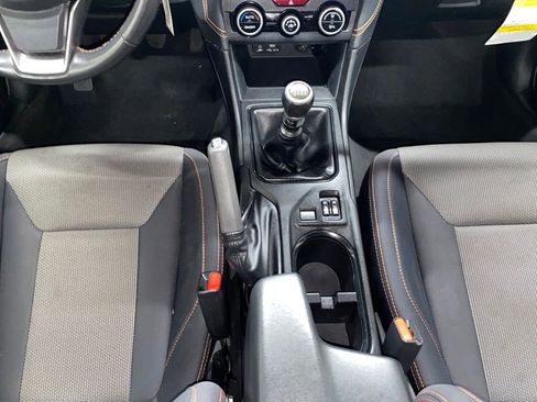 Used 2021 Subaru Crosstrek 2.0i Premium image 21