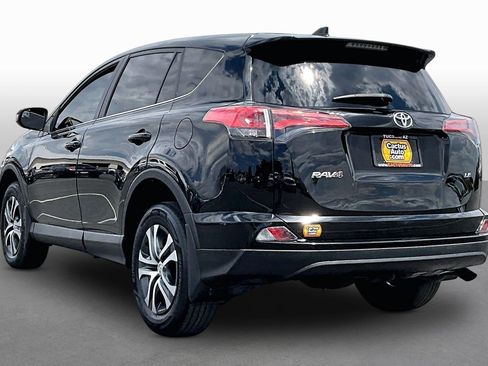 Used 2018 Toyota RAV4 LE w/ All Weather Liner Package FWD image 11