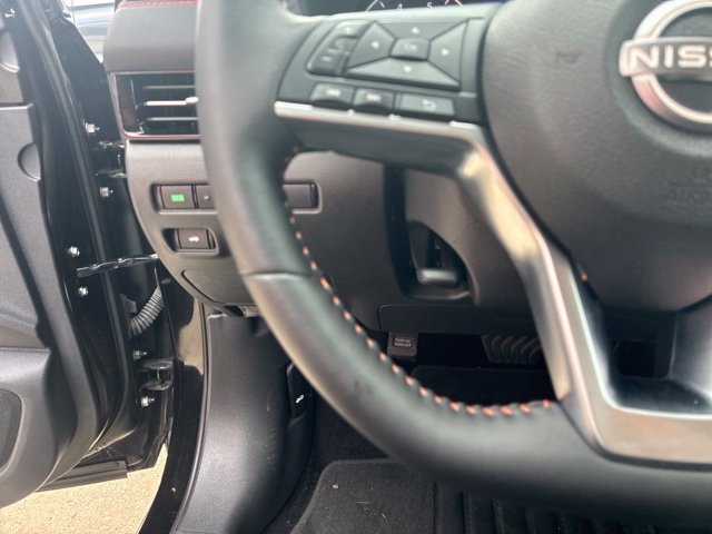 Used 2024 Nissan Sentra SR w/ SR Premium Package FWD image 23