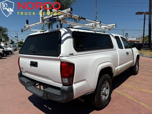 Used 2019 Toyota Tacoma SR image 13