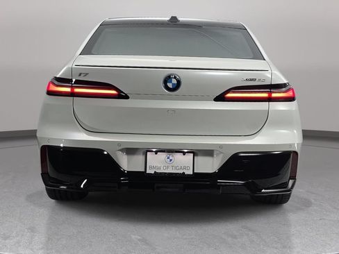 New 2026 BMW i7 xDrive60 w/ Executive Package AWD/4WD image 6