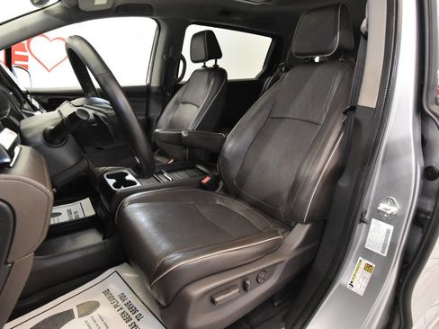 Used 2022 Honda Odyssey Elite image 11