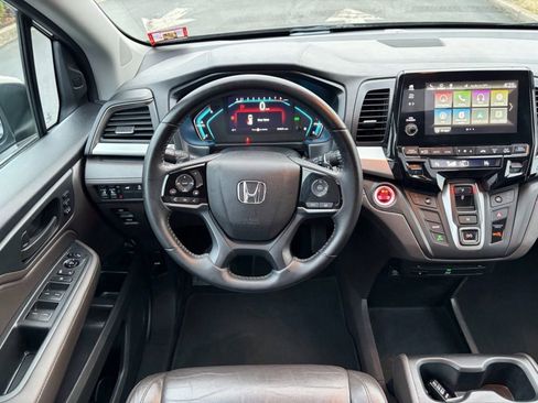 Used 2018 Honda Odyssey EX-L image 18