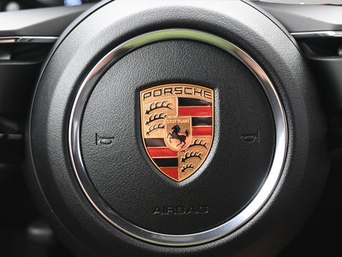 New 2026 Porsche Macan AWD/4WD image 20
