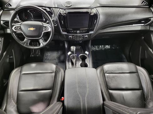 Used 2023 Chevrolet Traverse LT w/ Rear Camera Mirror Package image 6