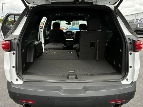 Used 2022 Chevrolet Traverse LT AWD/4WD image 33