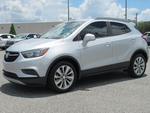 Used 2019 Buick Encore Preferred FWD image 3