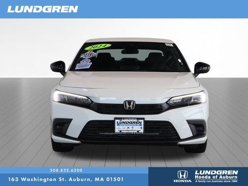 Used 2024 Honda Civic Sport image 3