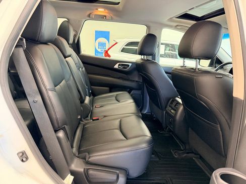 Used 2015 Nissan Pathfinder SL w/ SL Premium Package image 30