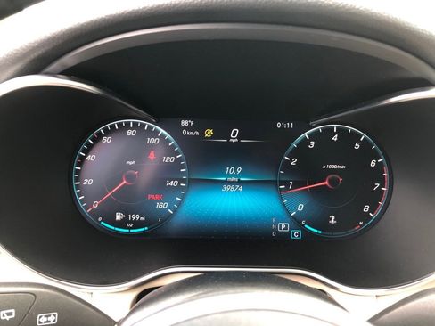 Used 2021 Mercedes-Benz GLC 300 4MATIC w/ Multimedia Package image 19