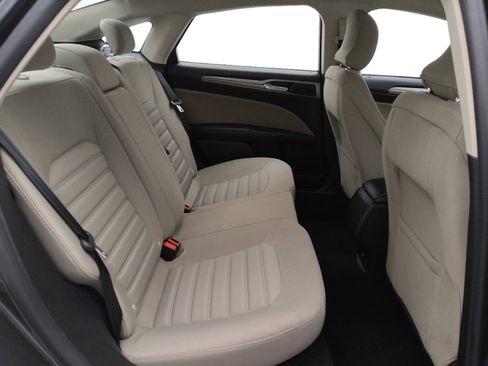 Used 2018 Ford Fusion S image 19