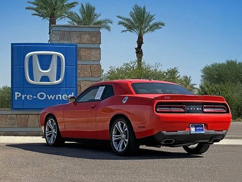 Used 2022 Dodge Challenger R/T image 4