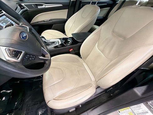 Used 2016 Ford Fusion Energi Titanium FWD image 11