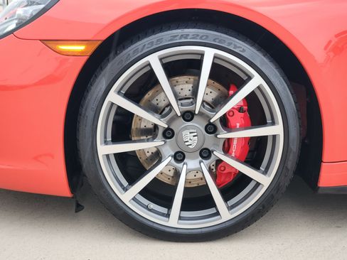 Used 2019 Porsche 911 Carrera 4S image 9