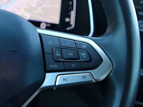 Used 2023 Volkswagen Jetta SEL image 19