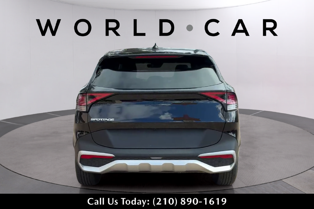 Used 2025 Kia Sportage EX FWD image 7