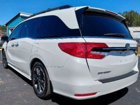 Used 2021 Honda Odyssey Elite image 2