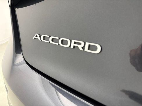 Used 2024 Honda Accord Touring image 12