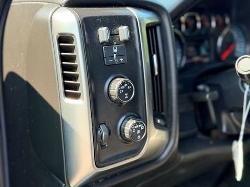 Used 2015 Chevrolet Silverado 1500 LT w/ LT Convenience Package AWD/4WD image 8