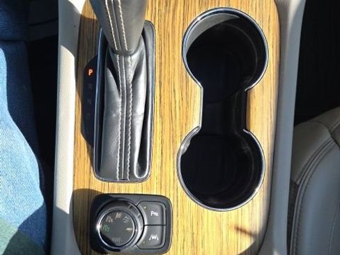 Used 2017 GMC Acadia Denali w/ Technology Package image 35