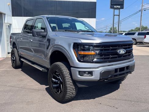 Used 2025 Ford F150 XLT w/ Equipment Group 301A Standard AWD/4WD image 9