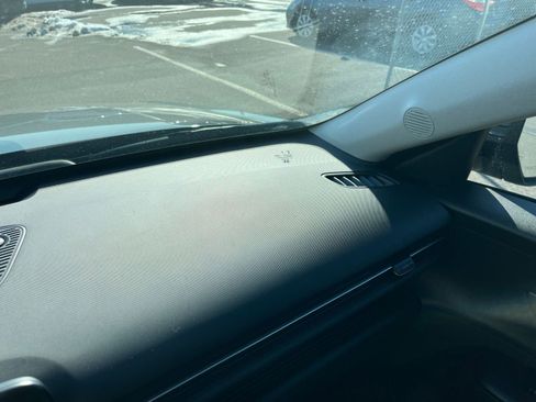 Used 2025 Hyundai Kona SEL image 36