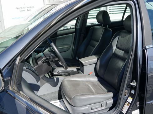 Used 2004 Honda Accord EX image 36