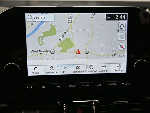 Used 2023 Nissan Pathfinder SL w/ Black Appearance Package image 24