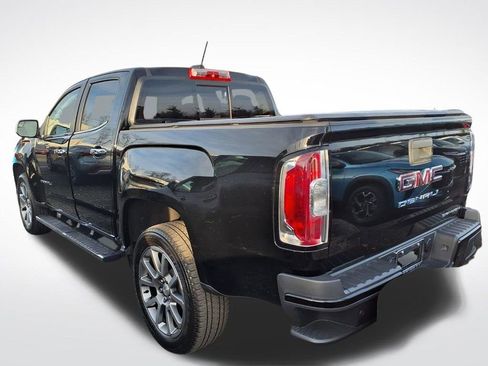 Certified 2022 GMC Canyon Denali image 4