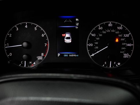 Used 2024 Toyota Corolla LE FWD image 29