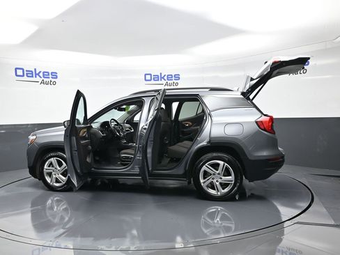 Used 2020 GMC Terrain SLE w/ Driver Convenience Package image 55