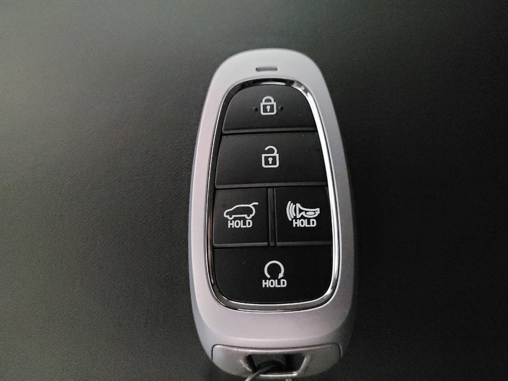 Used 2023 Hyundai Santa Fe SEL FWD image 32