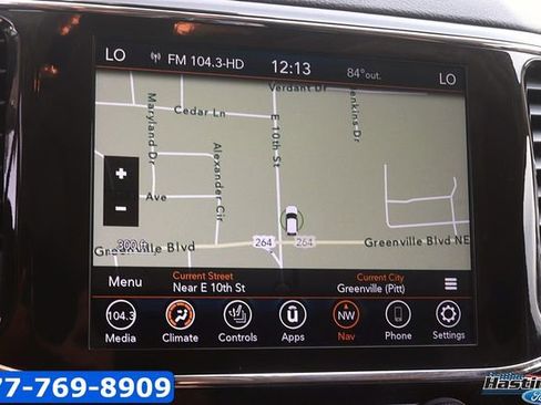 Used 2022 Jeep Grand Cherokee Laredo E w/ Security & Convenience Group AWD/4WD image 28