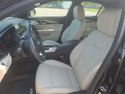 Used 2023 Cadillac CT4 Luxury w/ Sun And Sound Package RWD image 14