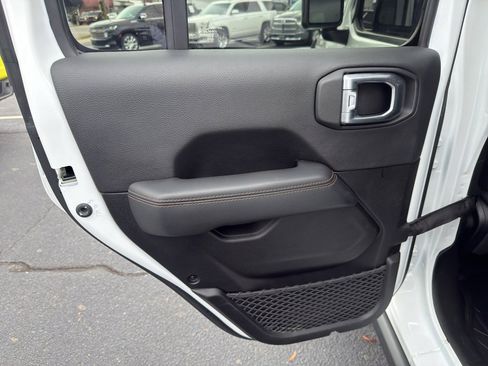 Used 2021 Jeep Wrangler Unlimited Rubicon image 22