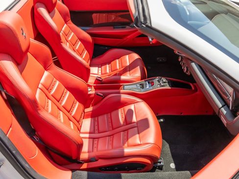 Used 2012 Ferrari 458 Spider RWD image 71