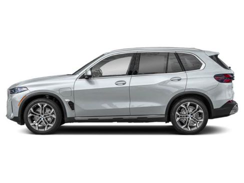 Used 2026 BMW X5 xDrive50e w/ M Sport Package AWD/4WD image 4
