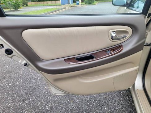 Used 2000 Nissan Maxima GXE image 14