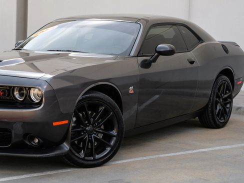 Used 2022 Dodge Challenger GT image 10