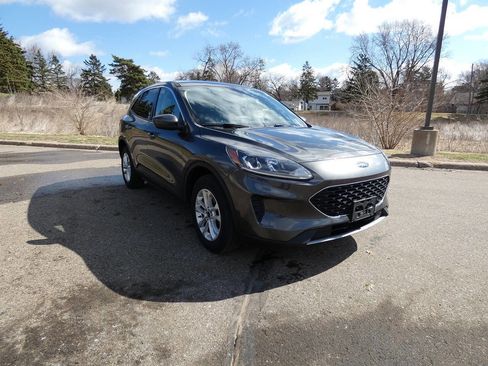 Used 2020 Ford Escape SE AWD/4WD image 2