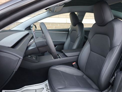 Used 2025 Tesla Model 3 Long Range RWD image 18