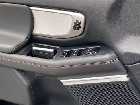 New 2025 Ford Expedition Max Active image 13