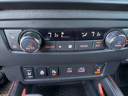 Used 2025 Nissan Frontier PRO-4X w/ Pro Premium Package image 12