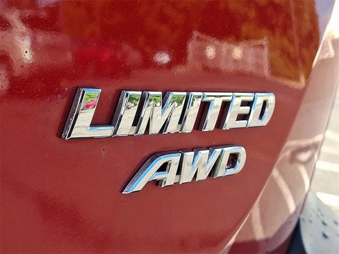 Used 2013 Toyota RAV4 Limited image 29