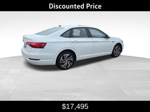 Used 2020 Volkswagen Jetta SEL image 3