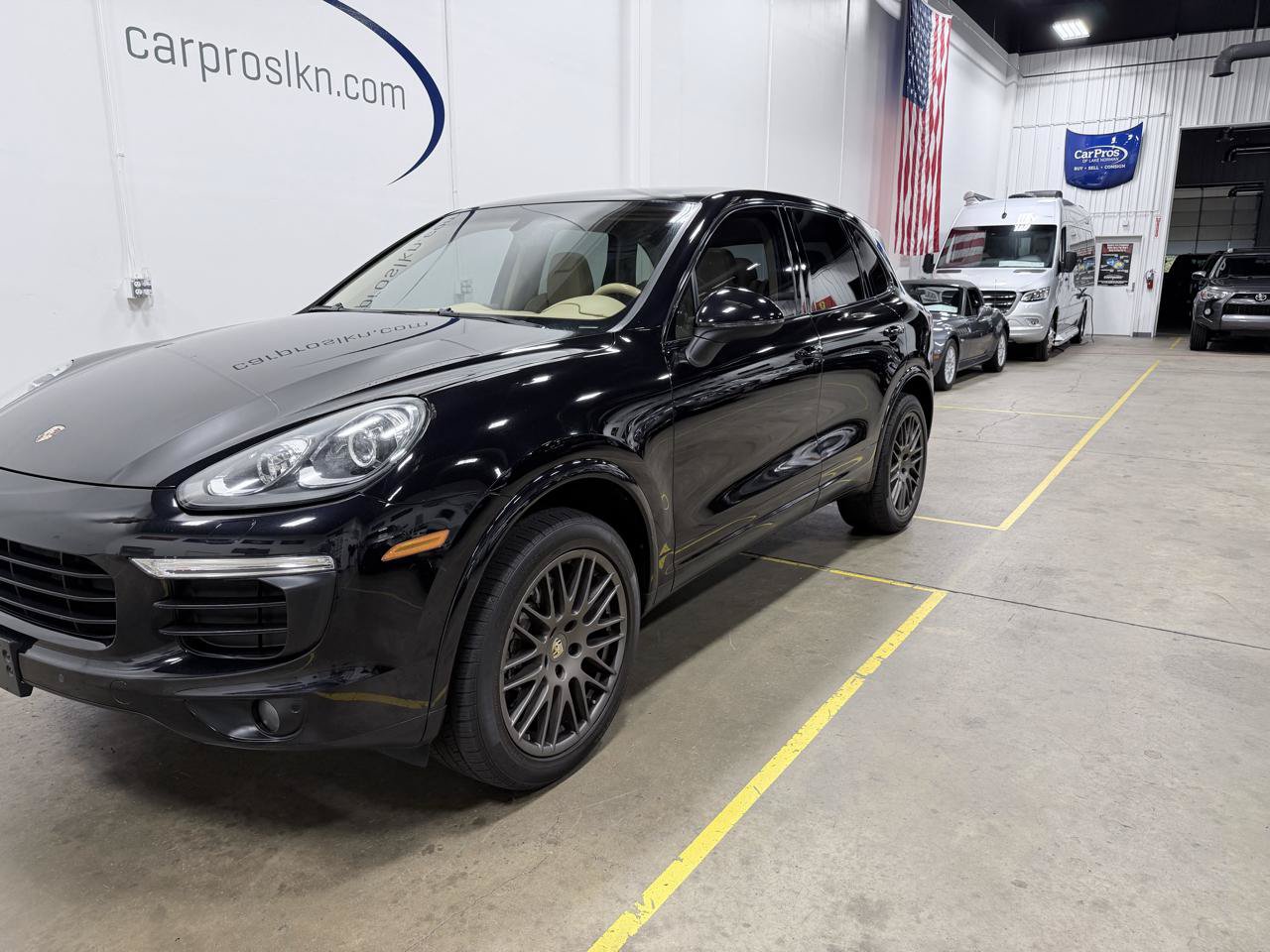Used 2017 Porsche Cayenne Platinum Edition AWD/4WD image 19