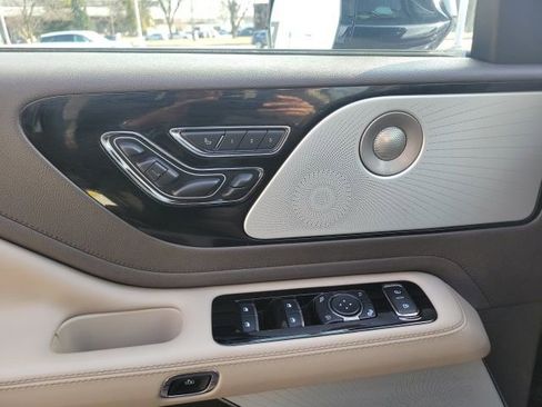 Certified 2023 Lincoln Aviator Reserve w/ Equipment Group 201A image 46