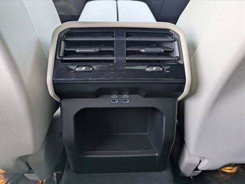 Certified 2025 BMW i5 eDrive40i w/ M Sport Package RWD image 18